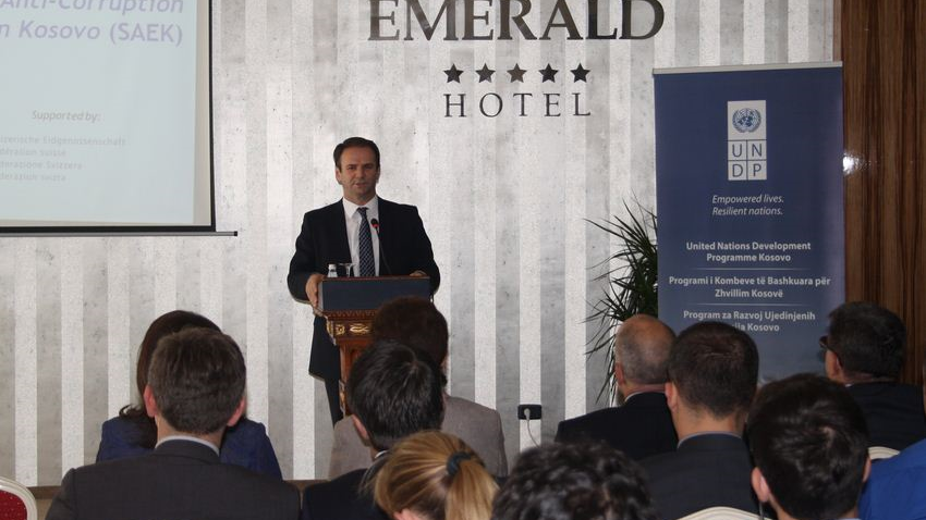 Zëvendëskryeministri Kuçi vlerësoi projektin “Mbështetje përpjekjeve kundër korrupsionit në Kosovë”
