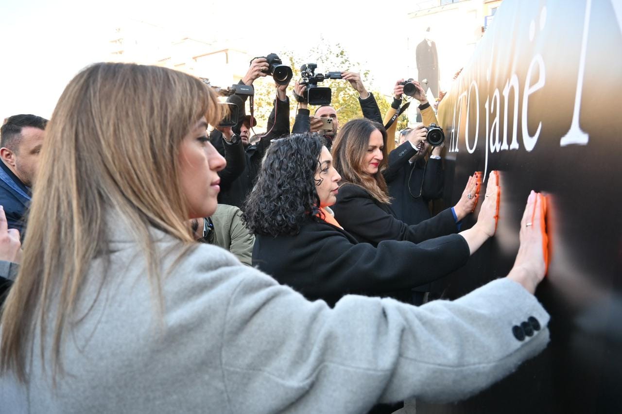 Presidentja Osmani, ministrja Haxhiu dhe ministrja Nagavci morën pjesë në aktivitetin “Ato janë Ne”