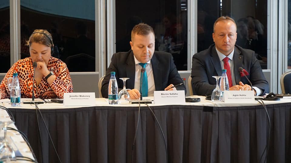 Zëvendësministri Sallahu diskutoi për masat dhe veprimet e ndërmarra në luftë kundër krimit të organizuar dhe korrupsionit