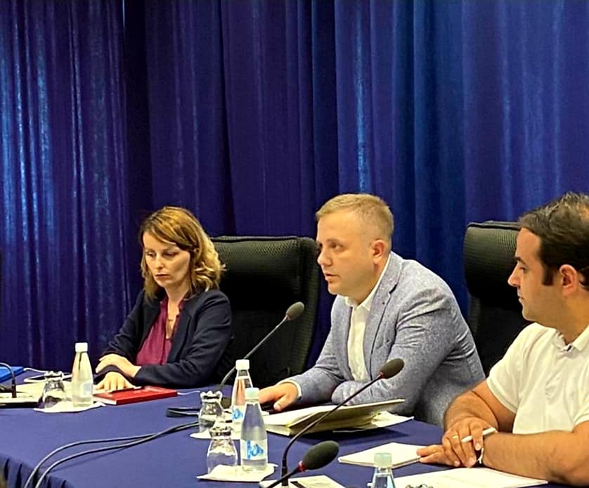 Grupi punues për projektligjin për konfiskim, vazhdon punën – diskutohet për subjektet, kohën dhe institucionin