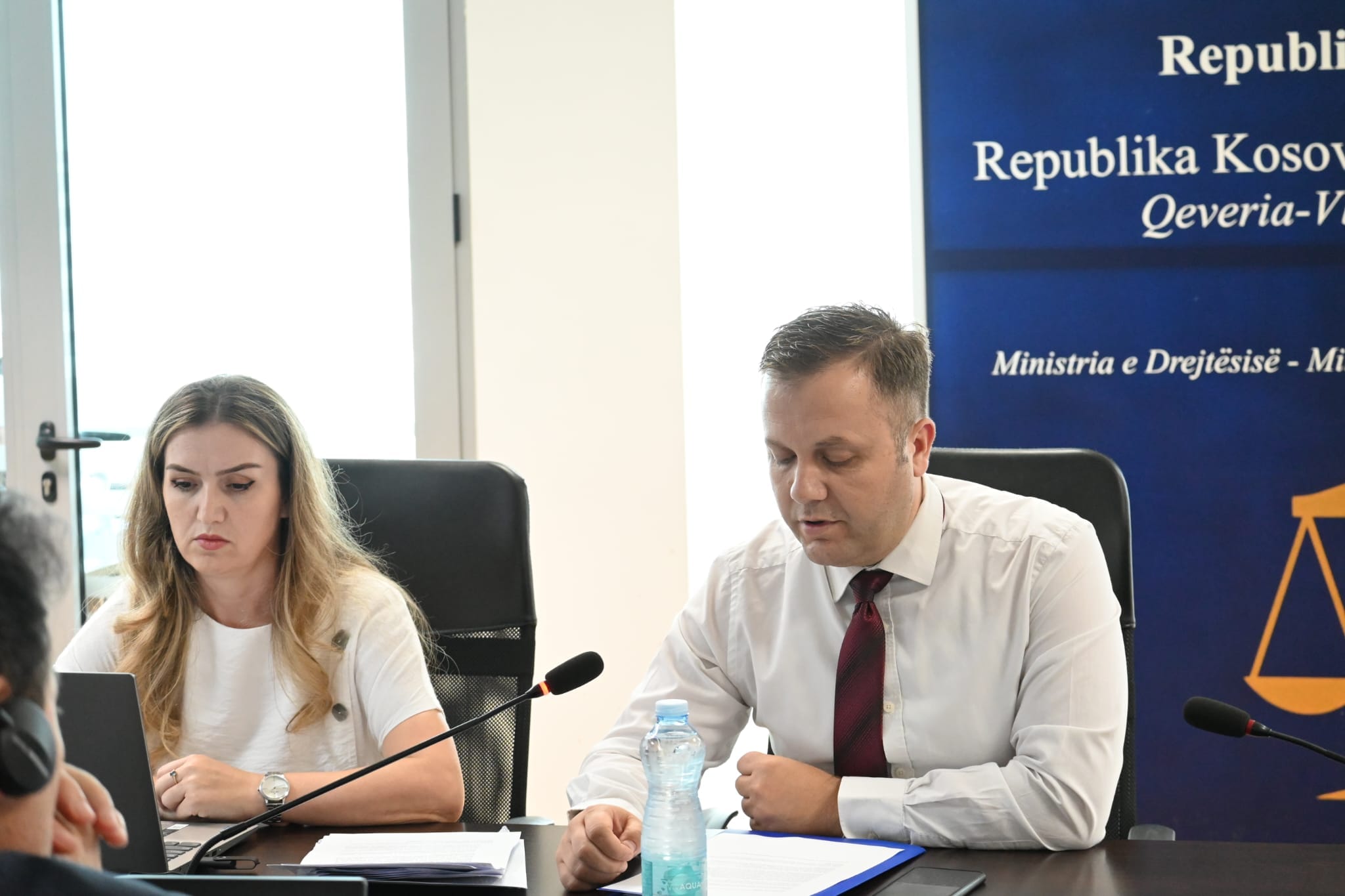 Zëvendësministri Sallahu mbajti takim me akterët ndërkombëtar dhe vendor për adresimin e komenteve lidhur me konceptdokumentin për themelimin e Gjykatës Administrative