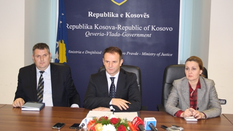 Ministri Kuçi prezantoi punën e Ministrisë së Drejtësisë për vitin 2013
