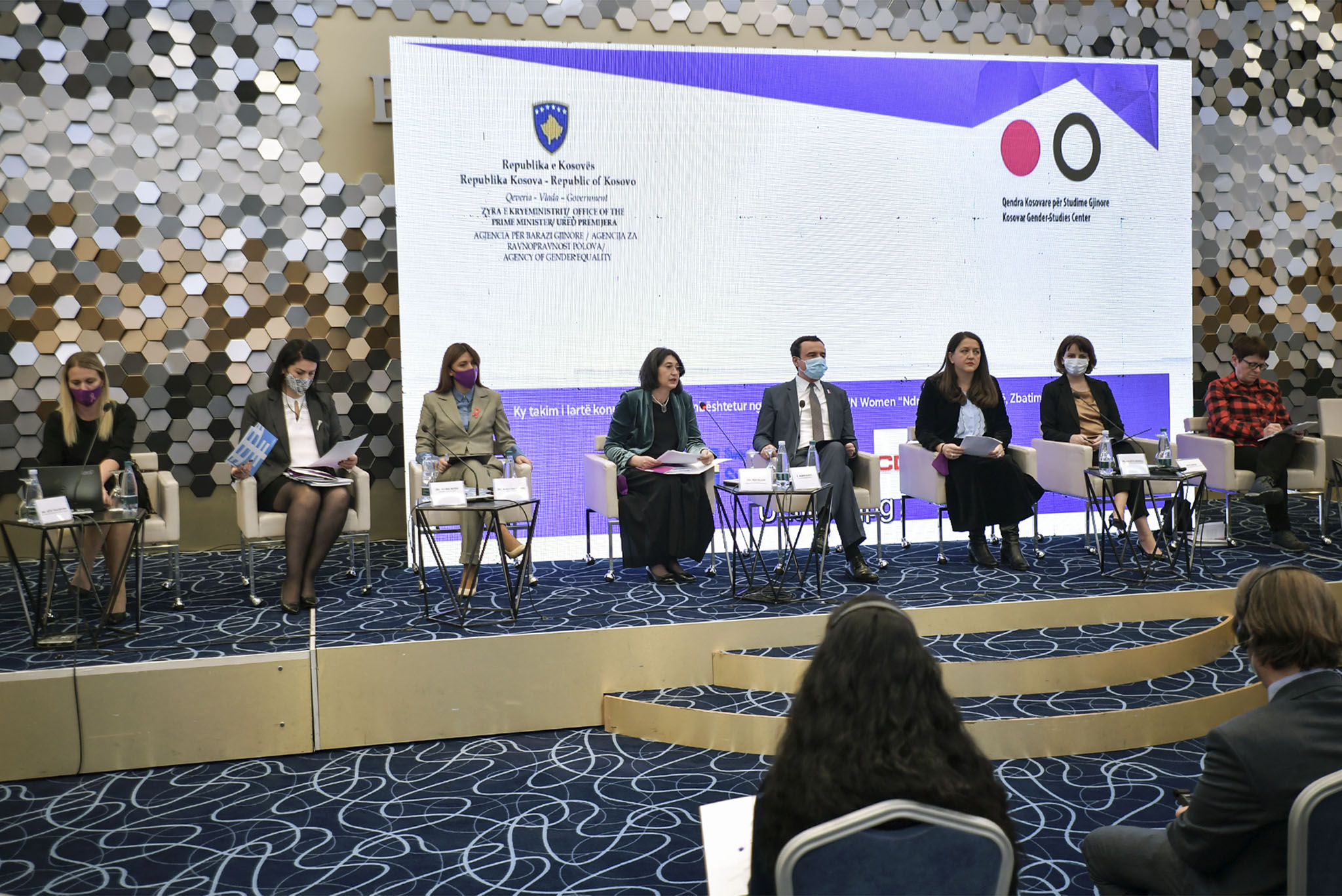 Ministrja Haxhiu diskutoi për përpjekjet në drejtim të parandalimit të dhunës në familje