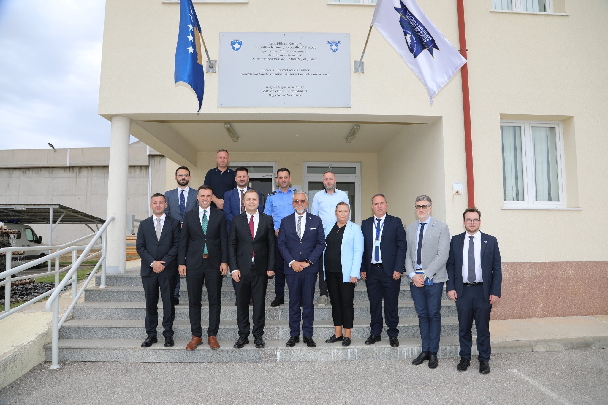 Tokom protekle nedelje, vršilac dužnosti ministra pravde, Blerim Sallahu, obavio je niz aktivnosti sa fokusom na korektivne službe i druge institucije pravosudnog sistema