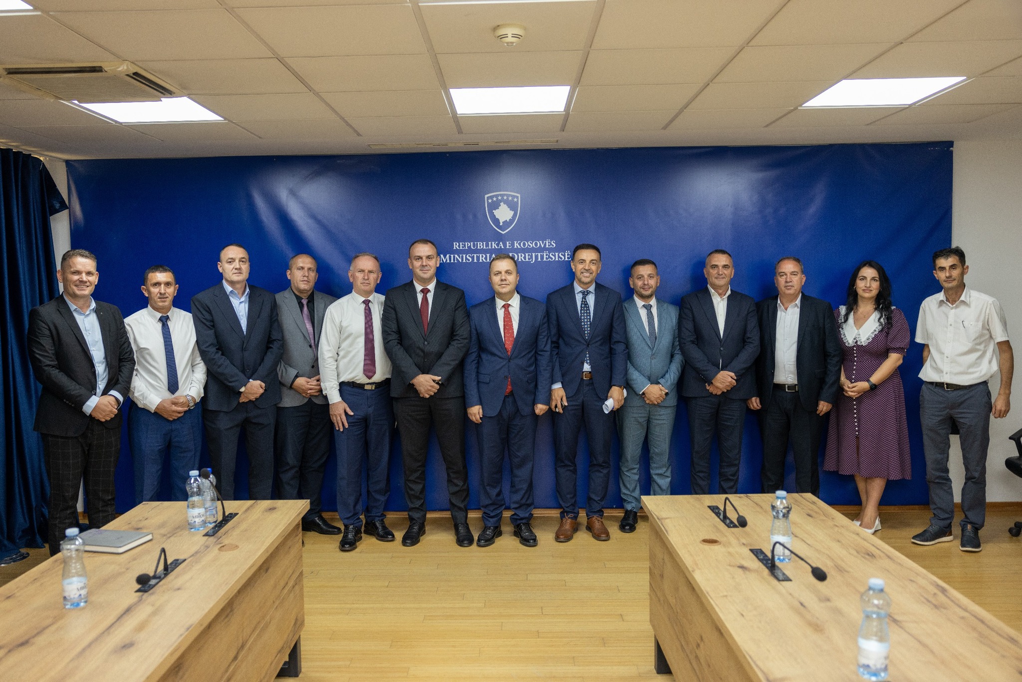 Ushtruesi i Detyrës së Ministrit Blerim Sallahu, takon drejtorët e Shërbimit Korrektues