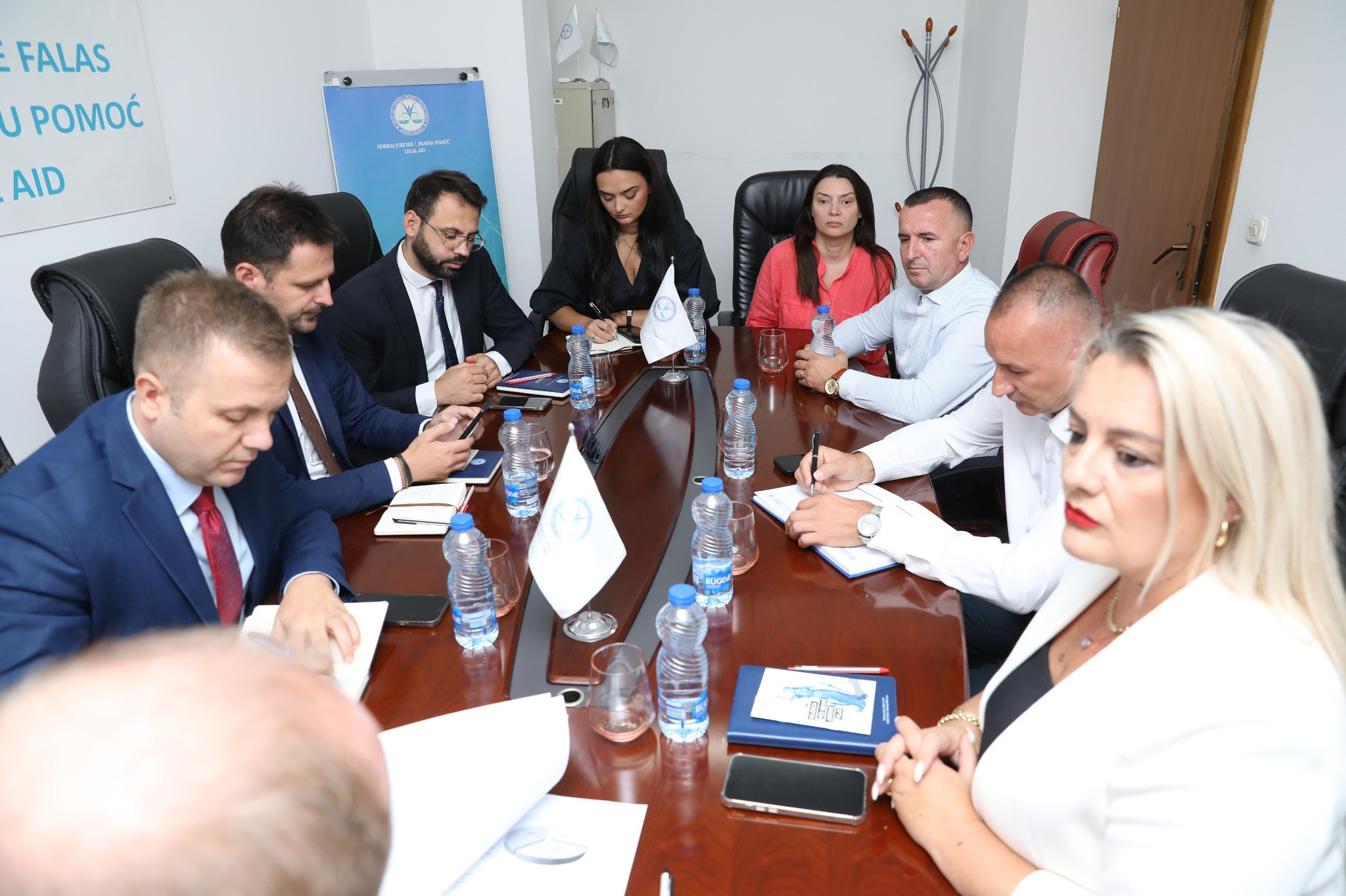 Vršilac Dužnosti Ministra Pravde, Blerim Sallahu, poseti Agenciju za Besplatnu Pravnu Pomoć