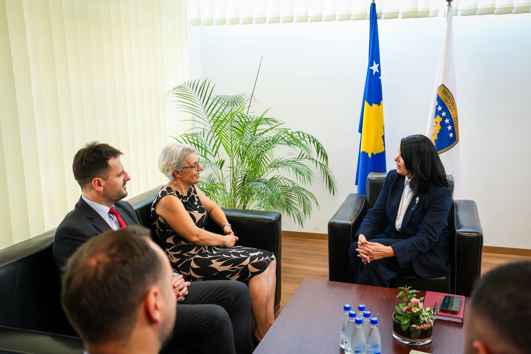 Ministrja Gërvalla vizitoi Prokurorinë Themelore në Pejë: “Kur ligji sundon, Republika fiton”