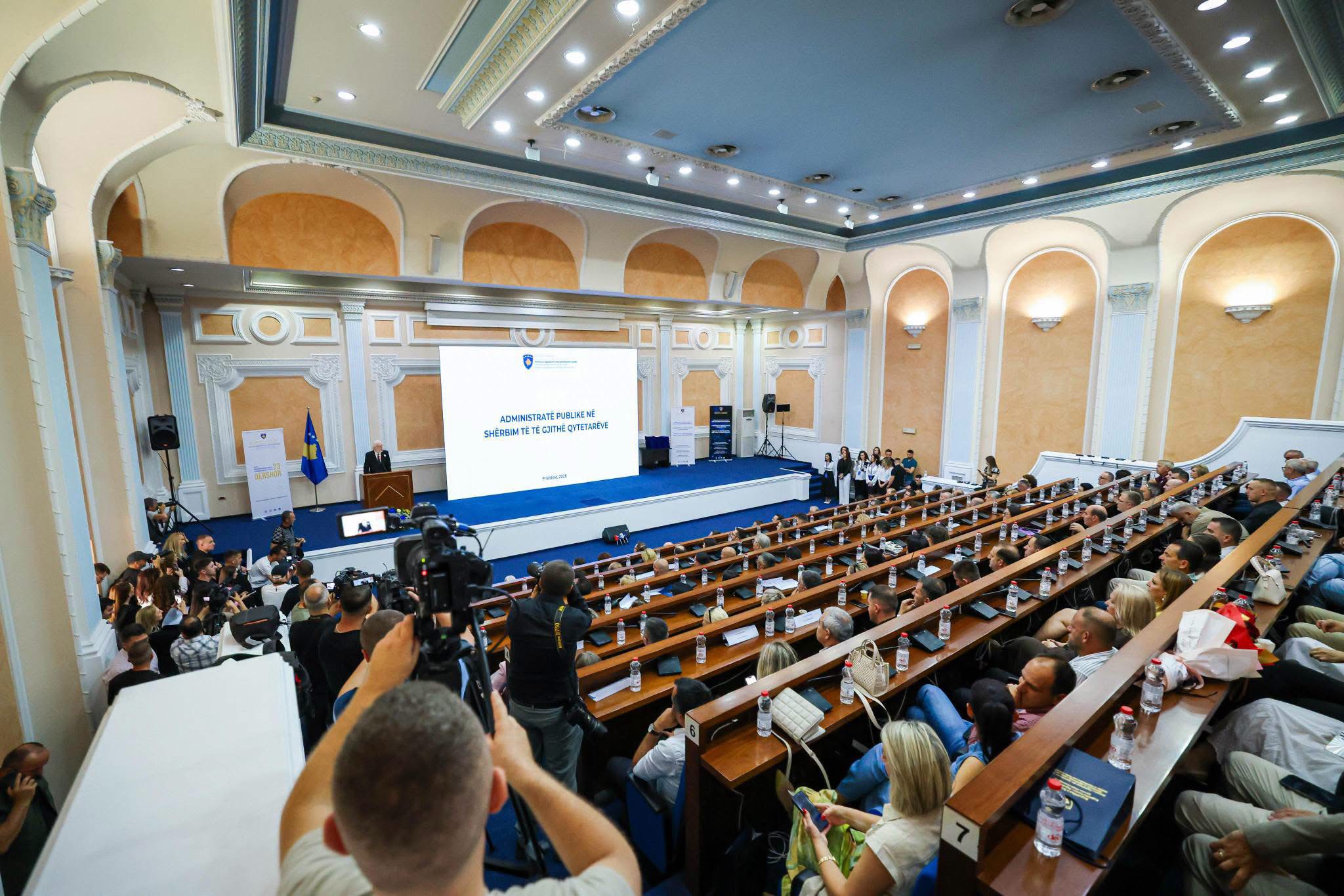 Ministarka Gërvalla čestitala civlnim službenicima Međunarodni Dan Javne Službe